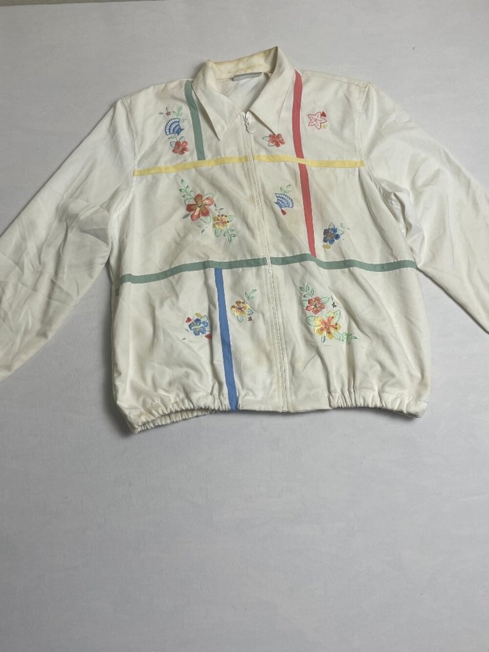 Alfred Dunner Women’s Jacket White Floral Embroidered Fancy  Size 16P